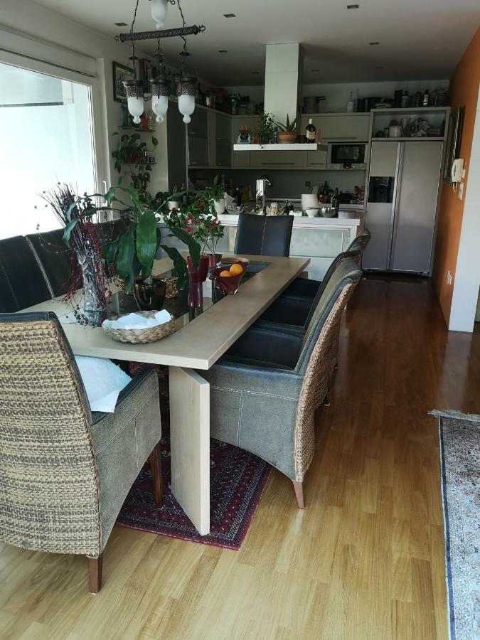 Homestay Free Park&Bikes Любляна Екстериор снимка
